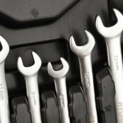 Hyundai Gereedschapset 61-delig -Gereedschapsserie Winkel 59656 6.jpg 1200x600 14175ebc88