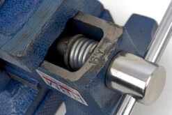 HBM Profi 150 Mm Bankschroef Met Draaibaar Onderstel 20 HBM Profi 150 Mm Bankschroef Met Draaibaar Onderstel -Gereedschapsserie Winkel hbm 2302.jpg 1200x600 72077ebc88