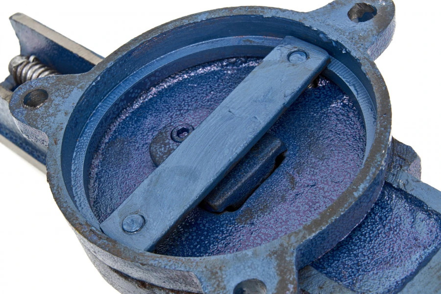 HBM Profi 150 Mm Bankschroef Met Draaibaar Onderstel 12 HBM Profi 150 Mm Bankschroef Met Draaibaar Onderstel - Afbeelding 10