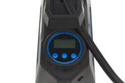 HBM 12 Volt Draagbare Digitale Compressor Met Accessoires 10 HBM 12 Volt Draagbare Digitale Compressor Met Accessoires -Gereedschapsserie Winkel hbm 476 3.jpg 1200x600 51414ebc88